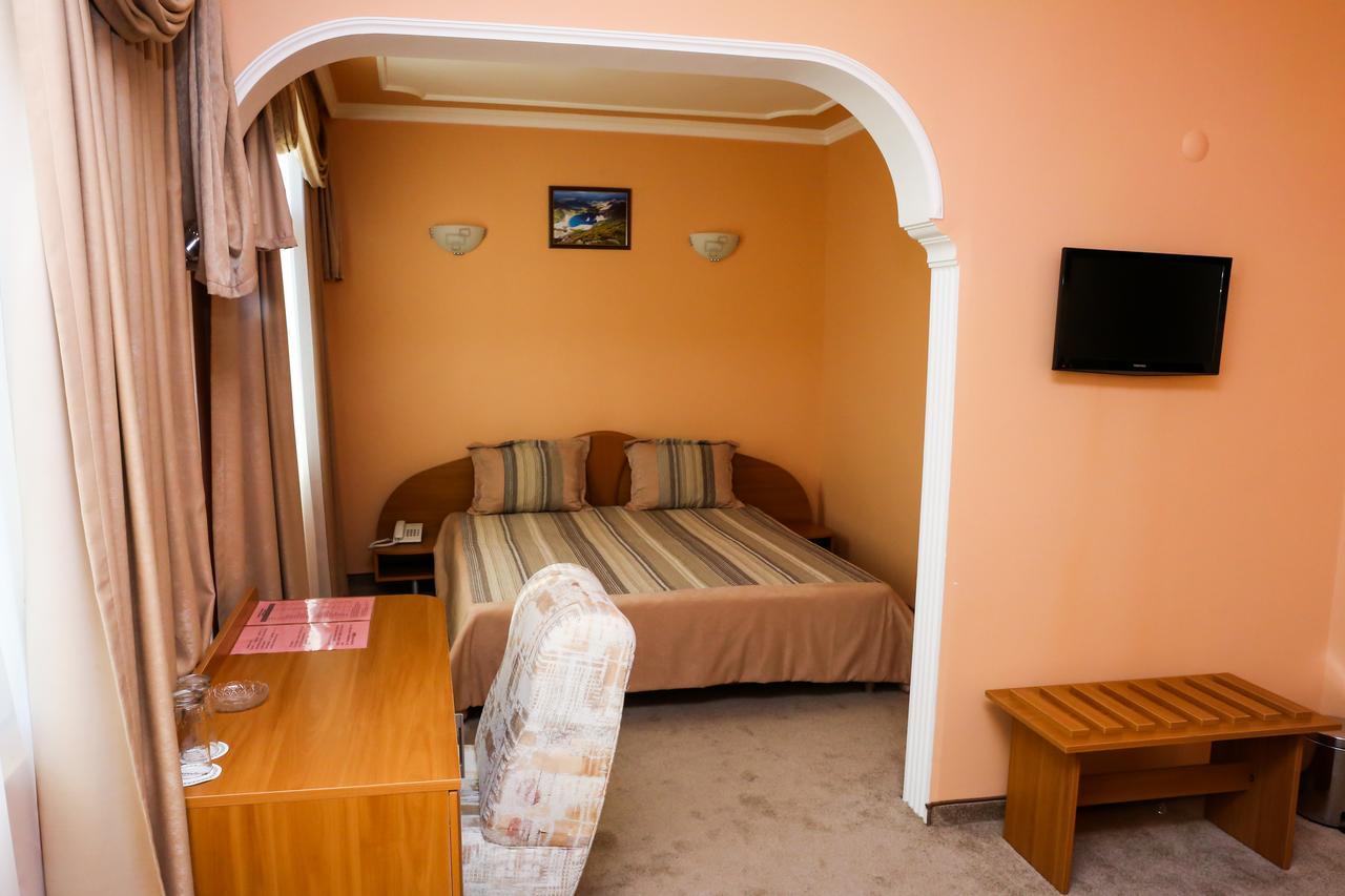 Hotel Bulgaria Kyrdżali Zewnętrze zdjęcie