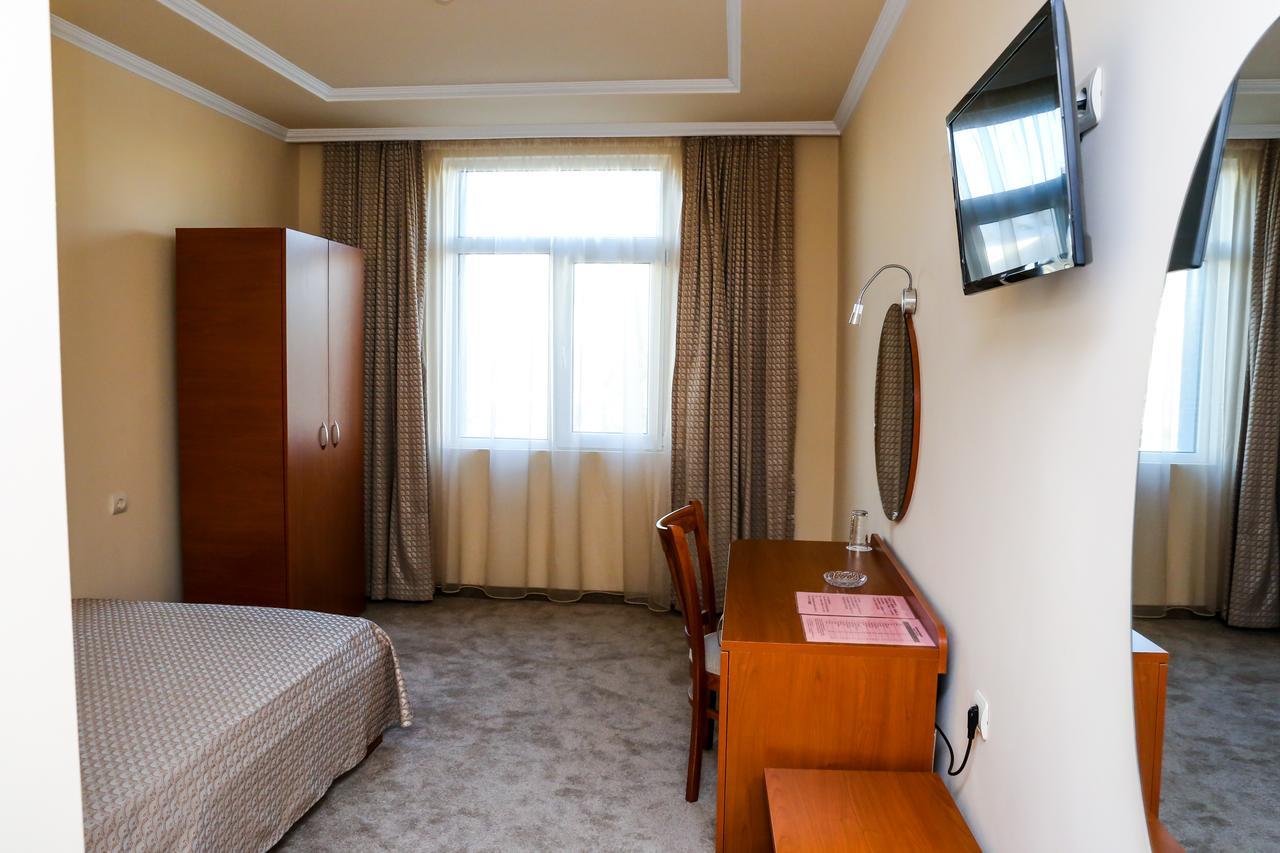 Hotel Bulgaria Kyrdżali Zewnętrze zdjęcie