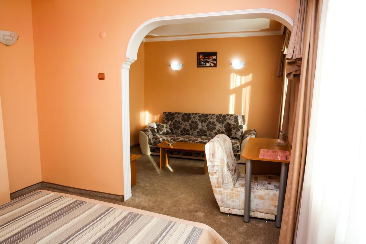 Hotel Bulgaria Kyrdżali Zewnętrze zdjęcie