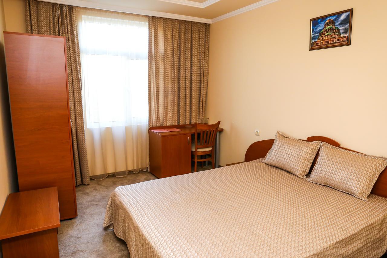 Hotel Bulgaria Kyrdżali Zewnętrze zdjęcie
